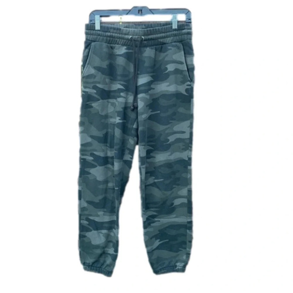 Wild Fable size small Camo joggers - Picture 1 of 4